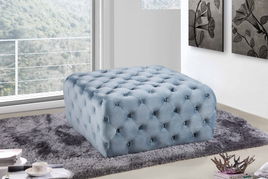 Aman Velvet Bench | Ottoman