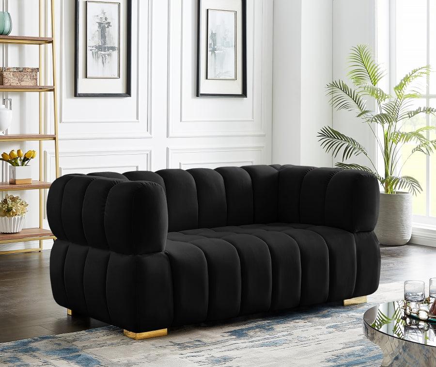 Liam Velvet Loveseat