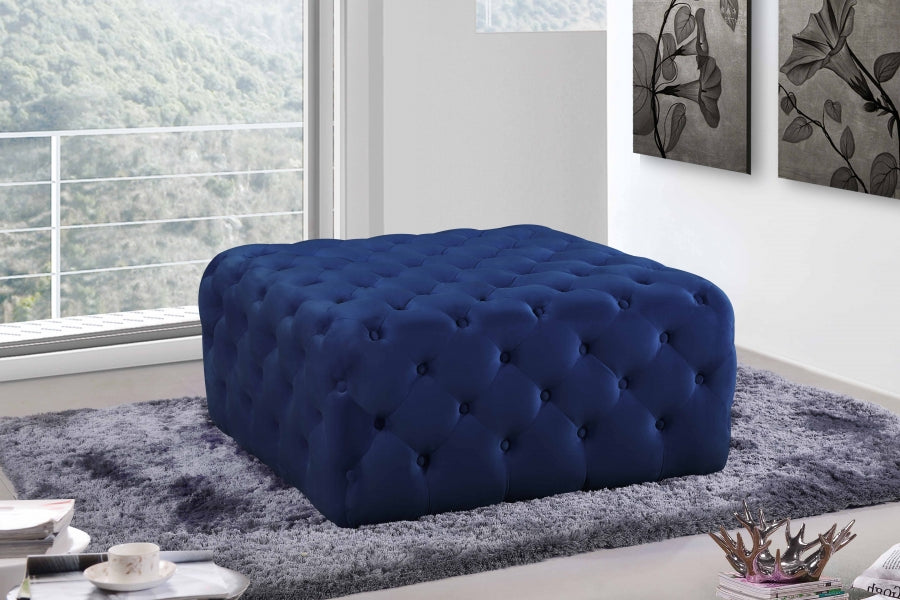 Aman Velvet Bench | Ottoman