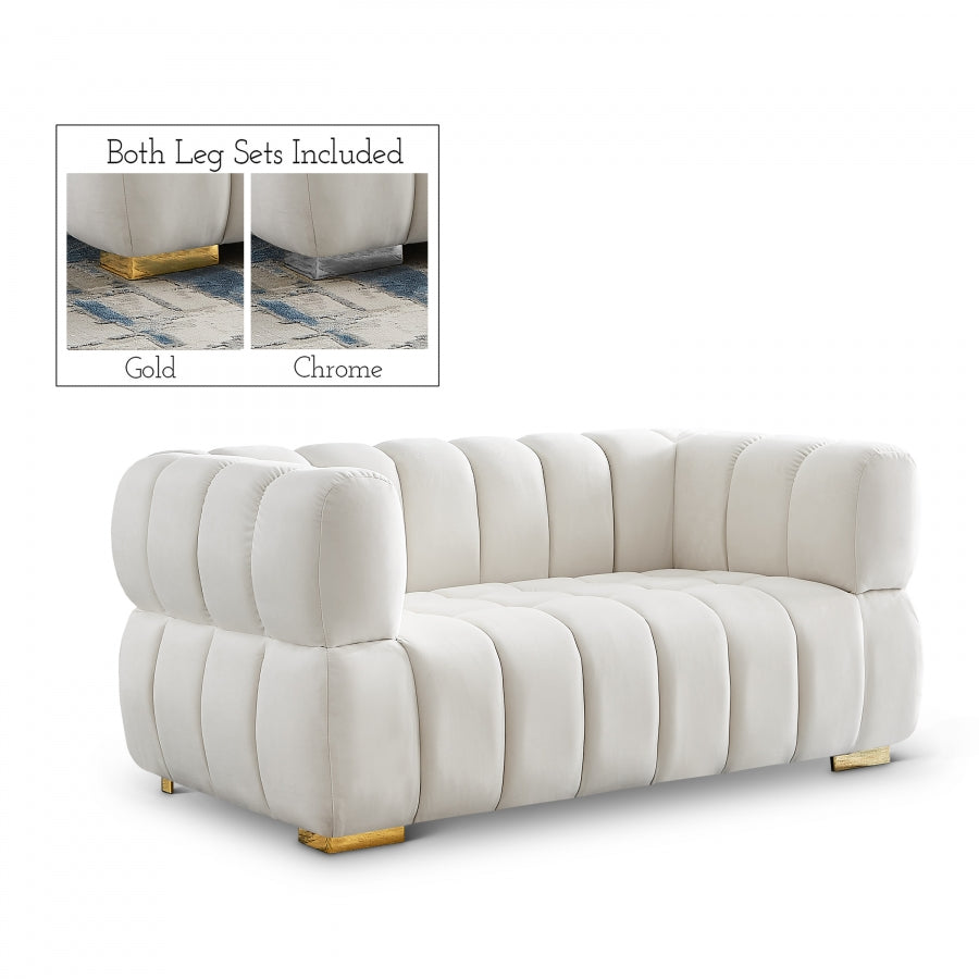 Liam Velvet Loveseat